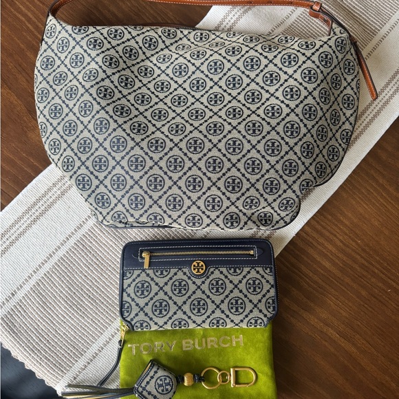 Tory Burch Handbags - sold- Tory Burch T Monogram Jacquard Balloon Bag w/wallet & keychain